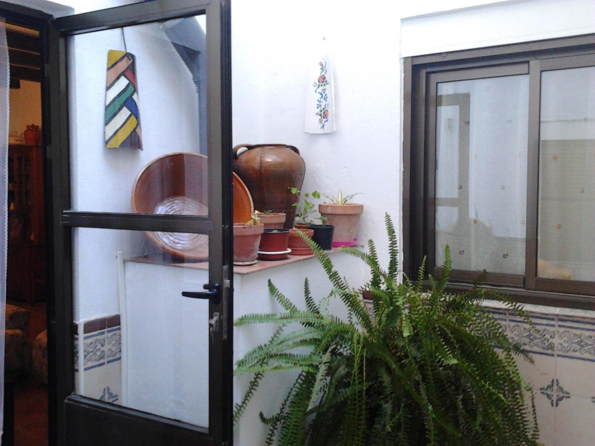 El Hogar De Ardwina Guest House Alia Exterior photo
