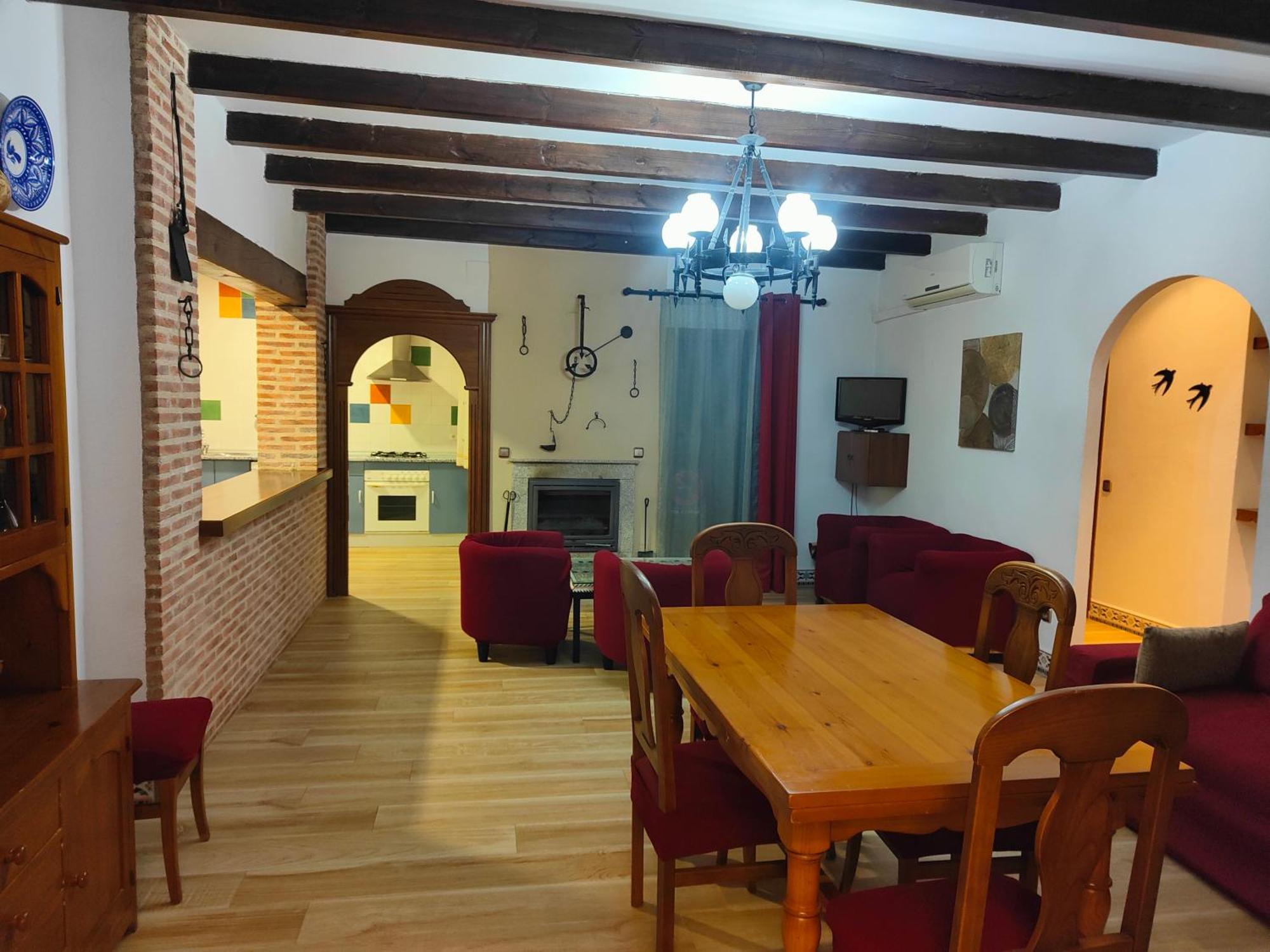 El Hogar De Ardwina Guest House Alia Exterior photo